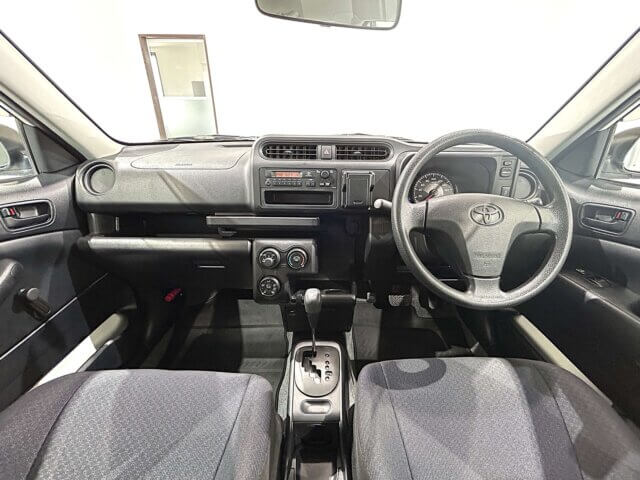 2017 TOYOTA SUCCEED VAN