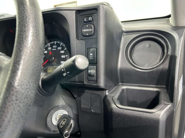 2017 TOYOTA SUCCEED VAN