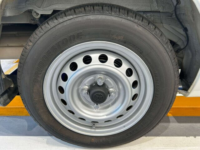 2017 TOYOTA SUCCEED VAN