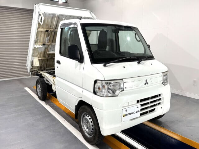 2012 MITSUBISHI MINICAB DUMP