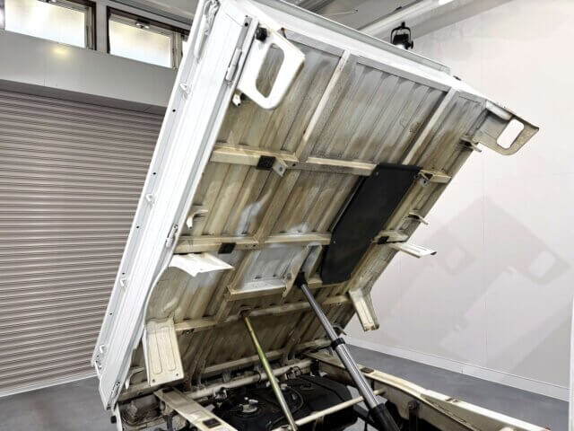 2012 MITSUBISHI MINICAB DUMP