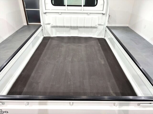 2015 NISSAN NT100 CLIPPER TRUCK