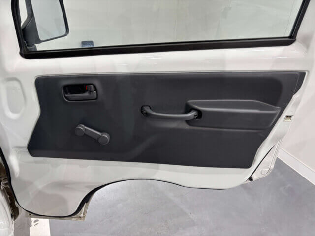 2015 NISSAN NT100 CLIPPER TRUCK