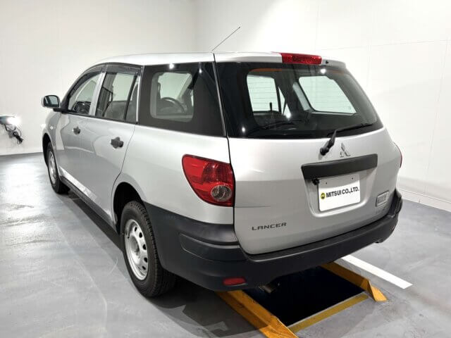 2018 MITSUBISHI LANCER CARGO