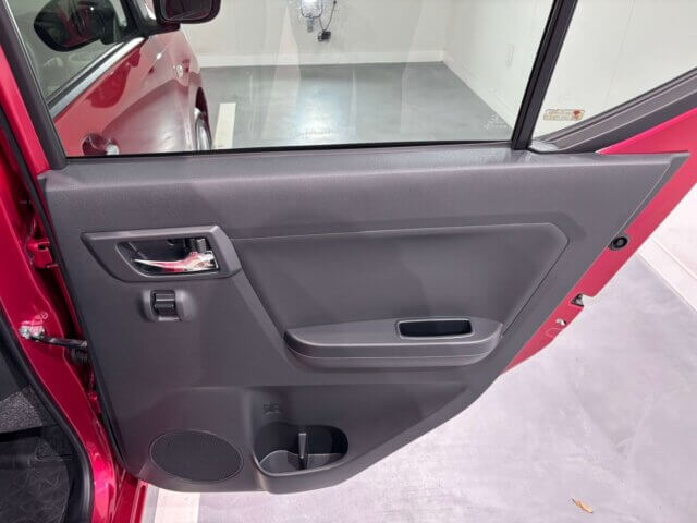 2017 DAIHATSU MIRA e:s