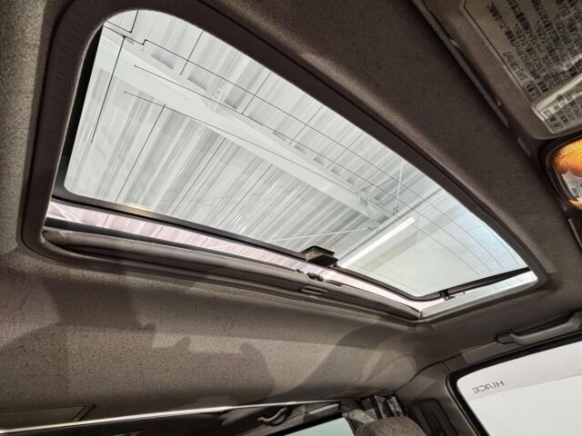 1996 TOYOTA HIACE WAGON