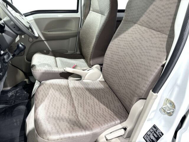 2017 NISSAN NV100 CLIPPER