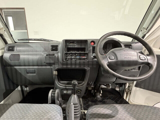 2013 DAIHATSU HIJET DUMP