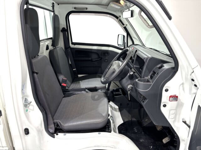 2017 DAIHATSU HIJET DUMP