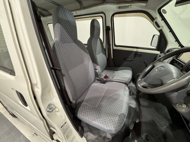 2012 DAIHATSU HIJET CARGO