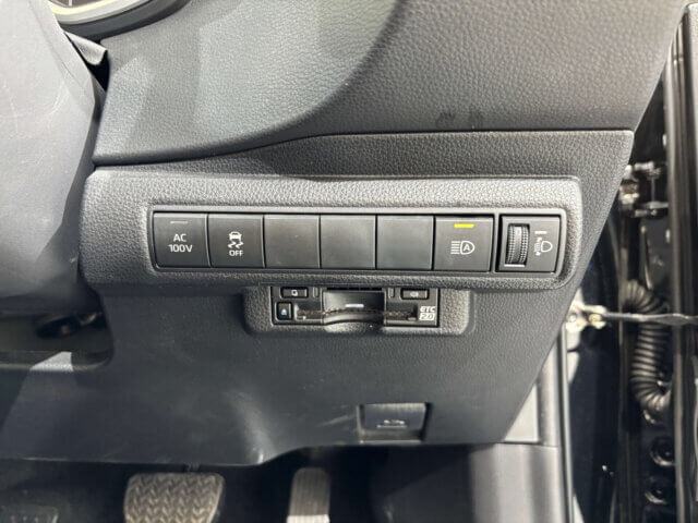 2023 TOYOTA COROLLA SEDAN HYBRID