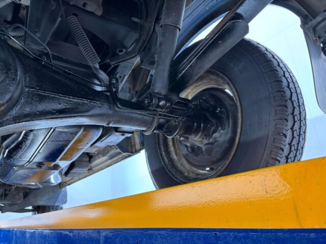 1998 DAIHATSU HIJET VAN