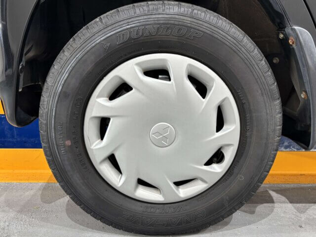 2013 MITSUBISHI MINICAB VAN