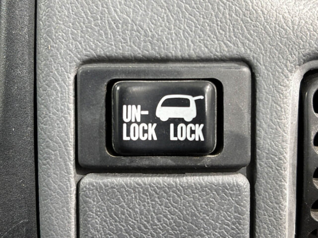 1998 SUBARU SAMBAR VAN