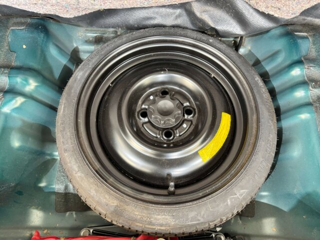 2001 DAIHATSU MIRA GINO