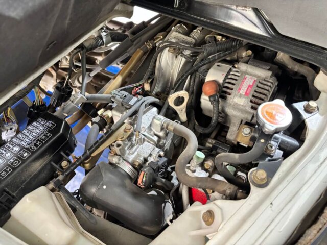 2000 MITSUBISHI MINICAB TRUCK