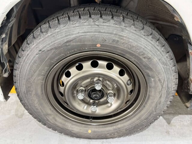 2000 MITSUBISHI MINICAB TRUCK