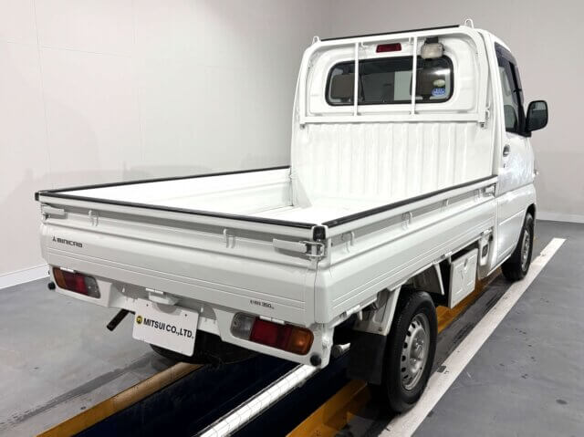 2009 MITSUBISHI MINICAB TRUCK