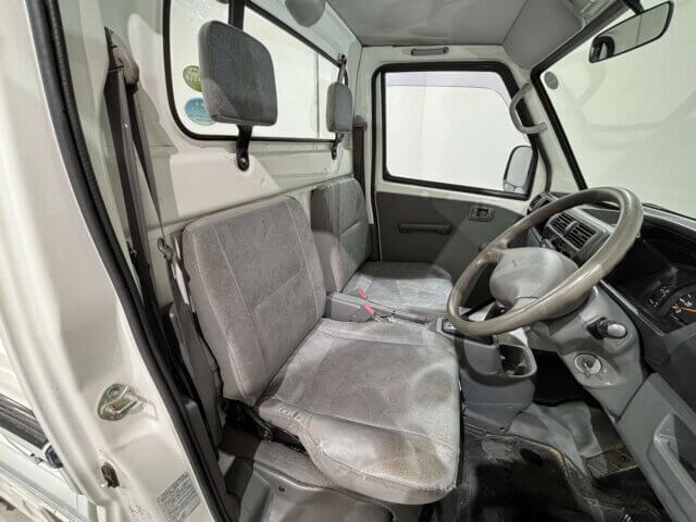 2009 MITSUBISHI MINICAB TRUCK