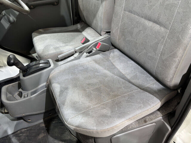 2009 MITSUBISHI MINICAB TRUCK