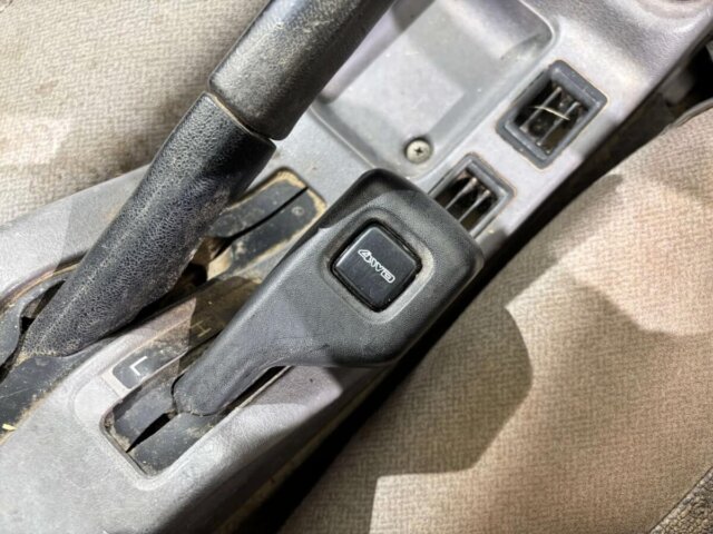 1996 MITSUBISHI MINICAB TRUCK