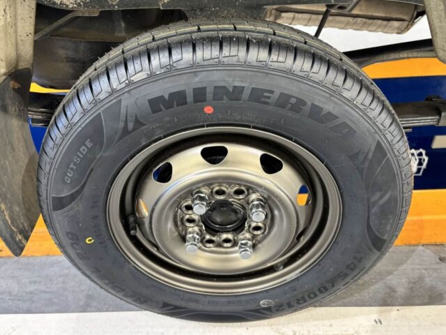 1996 MITSUBISHI MINICAB TRUCK