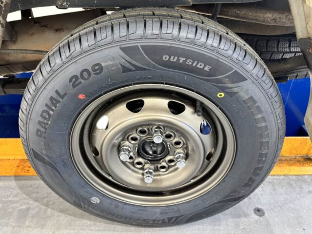 1996 MITSUBISHI MINICAB TRUCK