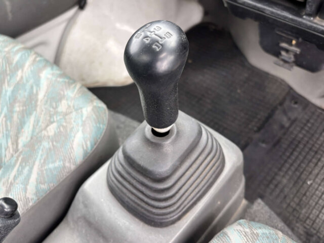 2000 SUZUKI CARRY TRUCK