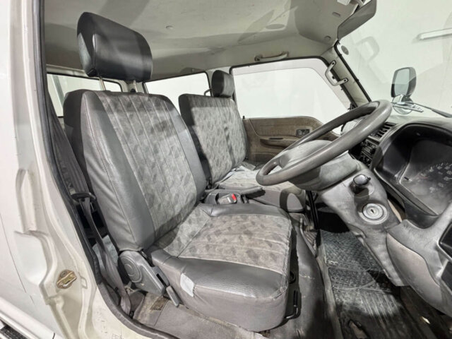 2000 MAZDA BONGO TRUCK