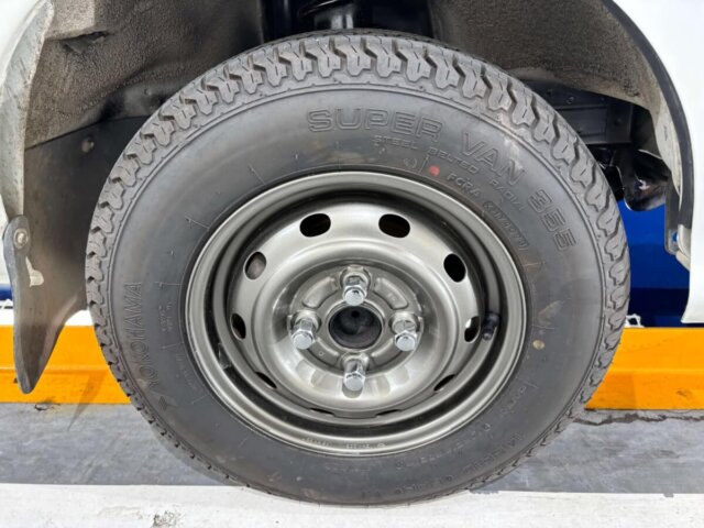 2000 DAIHATSU HIJET TRUCK