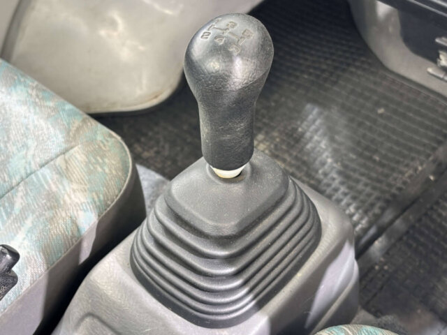 2000 SUZUKI CARRY TRUCK