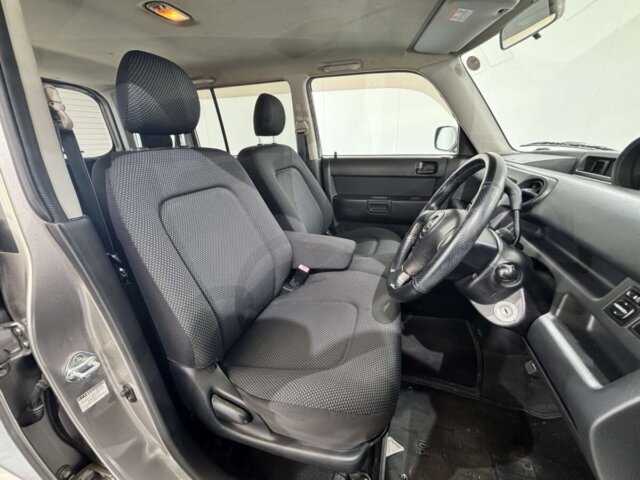 2001 TOYOTA bB