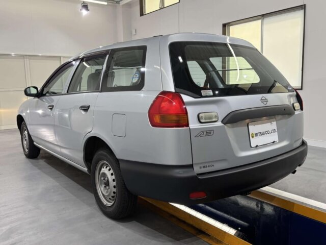 2001 NISSAN AD VAN