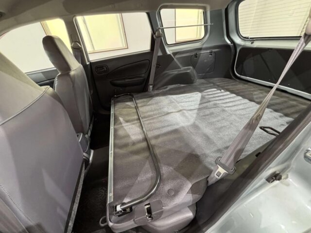 2001 NISSAN AD VAN