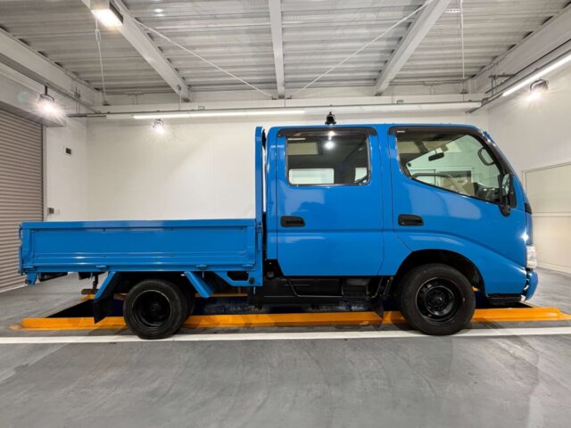 2001 TOYOTA DYNA TRUCK