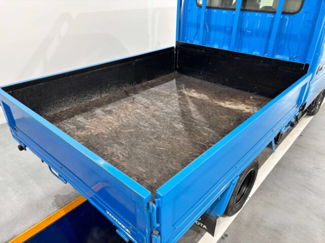2001 TOYOTA DYNA TRUCK