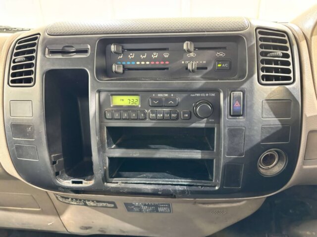 2001 TOYOTA DYNA TRUCK