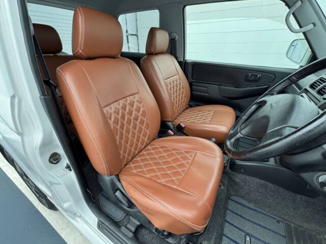 2001 MITSUBISHI PAJERO MINI