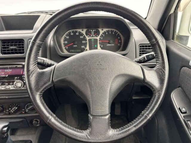2001 MITSUBISHI PAJERO MINI