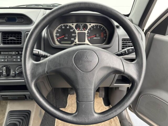 1999 MITSUBISHI PAJERO MINI