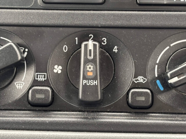 1999 MITSUBISHI PAJERO MINI