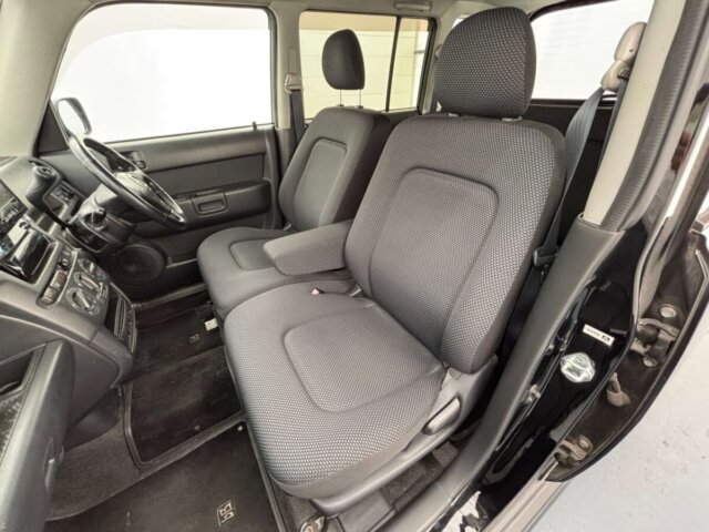 2001 TOYOTA bB