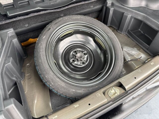 2001 TOYOTA bB