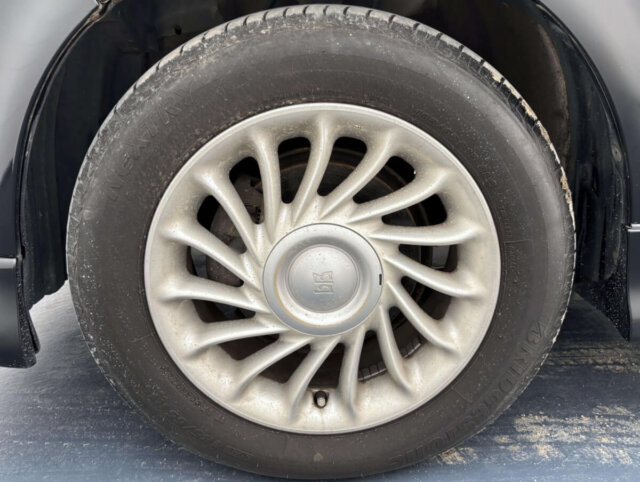 2001 TOYOTA bB