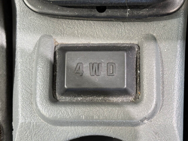 2000 MITSUBISHI TOWN BOX