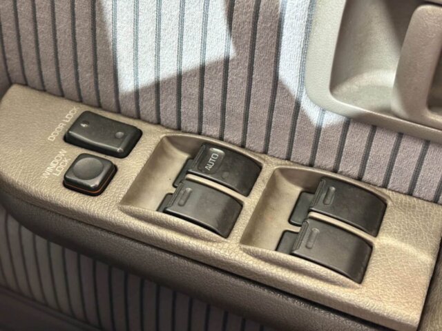 1991 TOYOTA LAND CRUISER PRADO