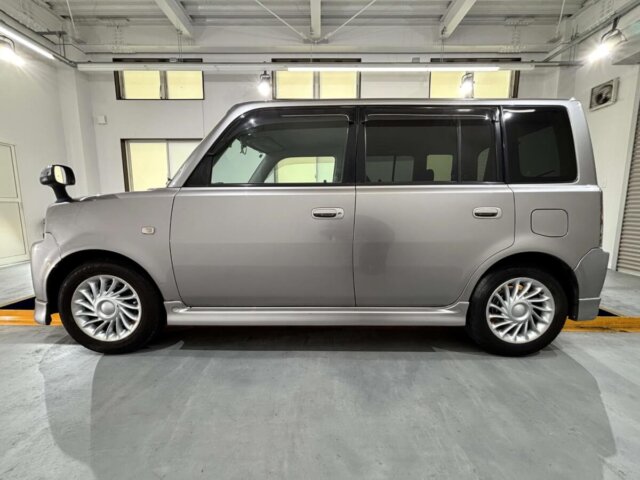 2001 TOYOTA bB