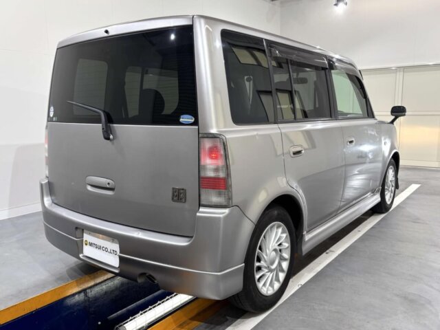 2001 TOYOTA bB