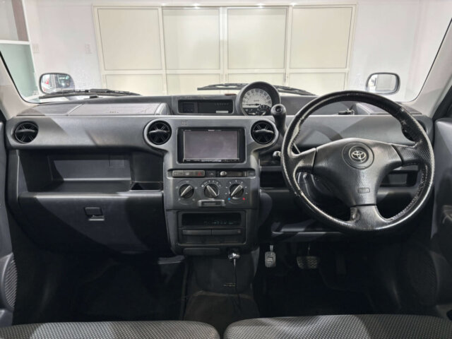 2001 TOYOTA bB