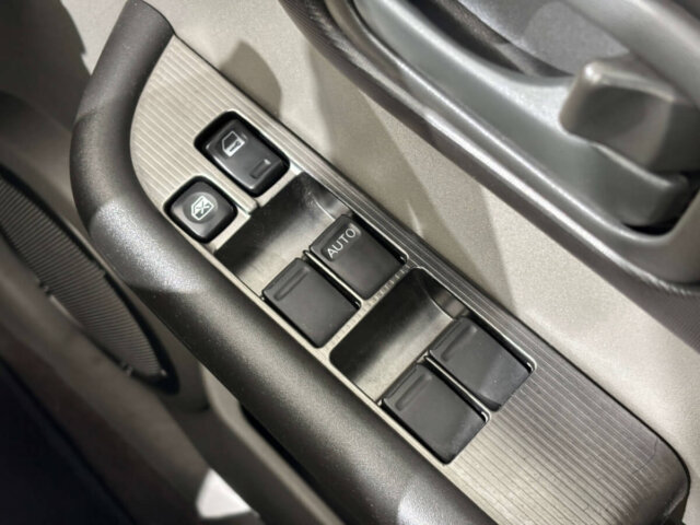 2001 NISSAN X-TRAIL